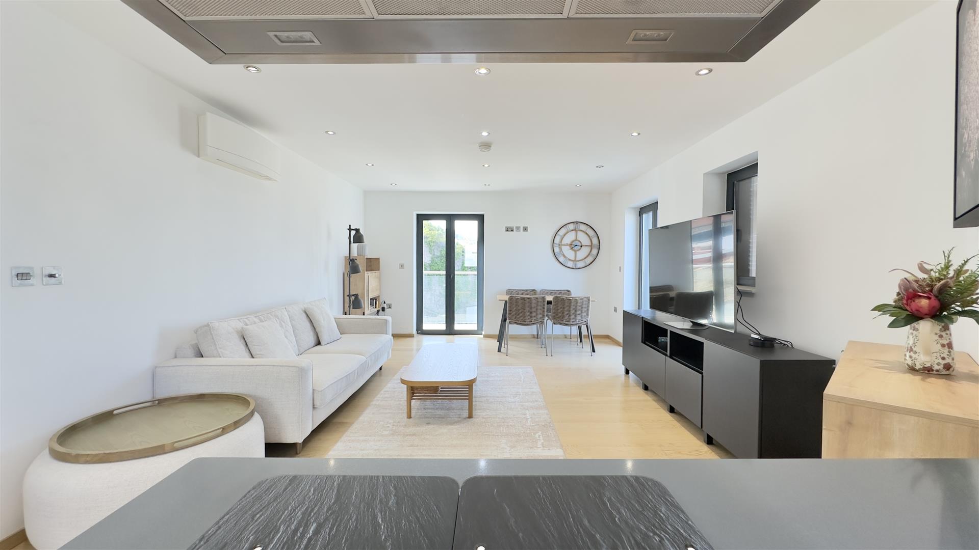 Image of Apartment - 4 Bedrooms - 2 Bathrooms for Sale in Prince Edward's Gate-Gibraltar, Image 13